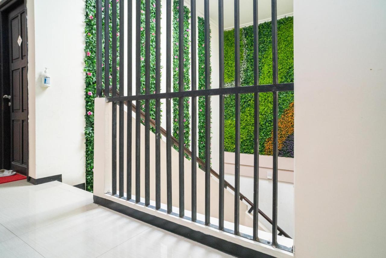 Reddoorz Syariah Near Marvel City Mall 2 Surabaja Exteriér fotografie